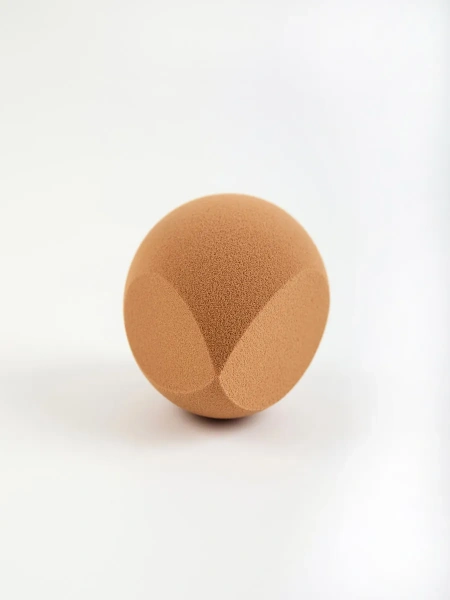 Спонж для макияжа с двойным срезом, "Кофе Мокка" Solomeya Double-Sided Cut blending sponge, Mocha Mousse, 1 шт